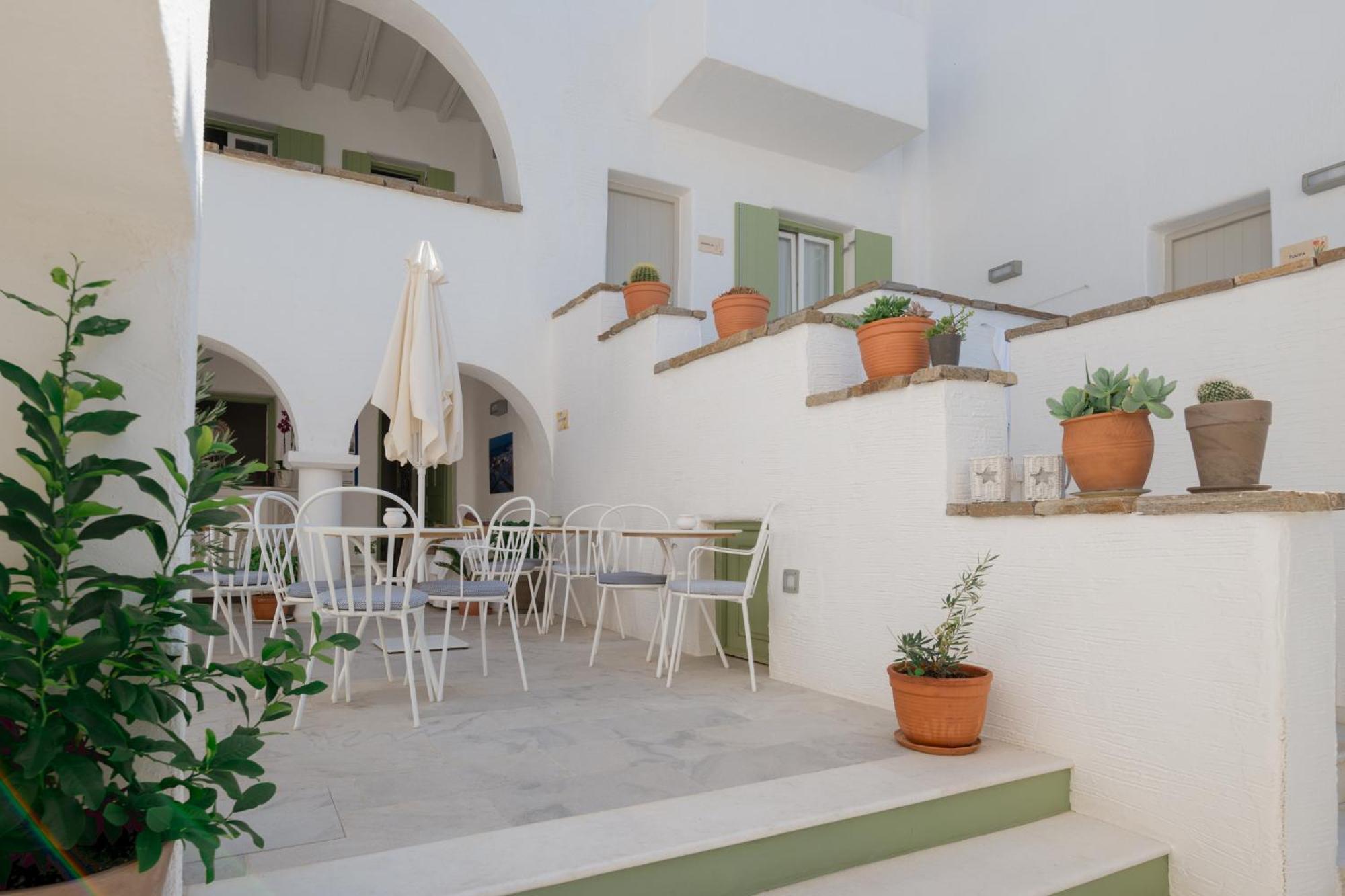Anthos Apartments Науса Екстер'єр фото